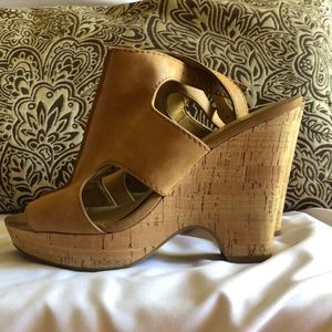 Franco Sarto Heels ❤️❤️✨ Size 7.5 M